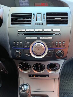 Mazda 3 1.6i 77 KW Garance km Bez Koroze ( Skvělý Stav ) - 11