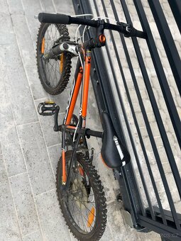 Prodám MTB dětské kolo Felt Q20S černá, 7 rychlostí - 11