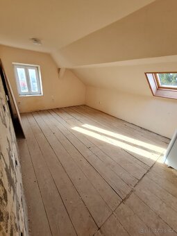 Prodej domu 346 m² + pozemek 899 m² Arnoltice, okres Děčín - 11