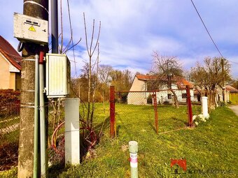 Exkluzivní prodej slunného stavebního pozemku  Malý Újezd, o - 11