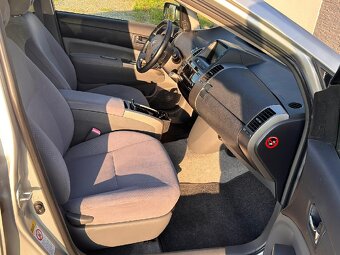 Prodám Toyota Prius II. generace Hybrid 1.5 - 11