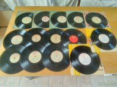 Prodám vinylové staré gramodesky, kazety,fotky,knížky,plakát - 11