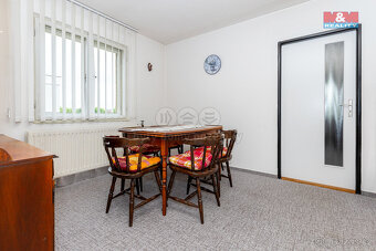 Prodej rodinného domu, 6+2, 1285 m², Bukovka - 11