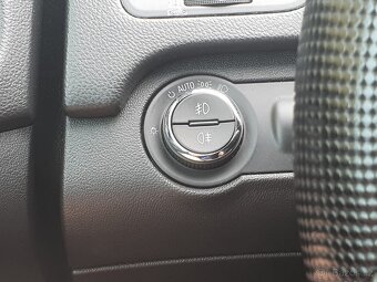 Opel Insignia - 11