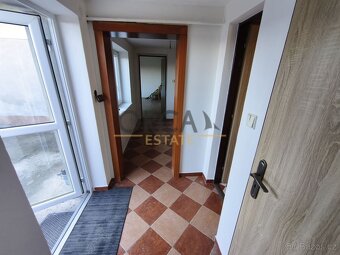 Pronájem rodinného domu ve Vnorovech - 11