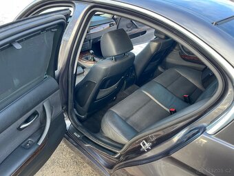 BMW E90 330i MANUÁL N52 | M paket | STK 12/27 - 11