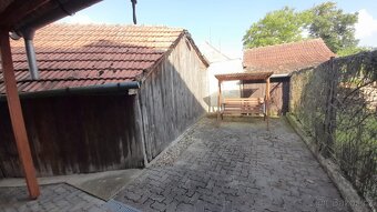 Pronájem dvougeneračního rodinného domu 6+2 v Kostníkách - 11