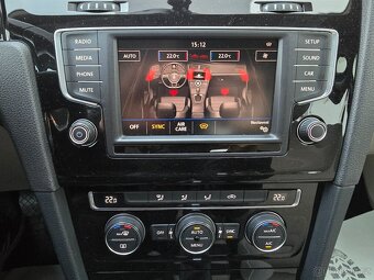 VW GOLF VII 1,4TSI 110kW DSG HIGHLINE 2017 KŮŽE 1.majČR -DPH - 11
