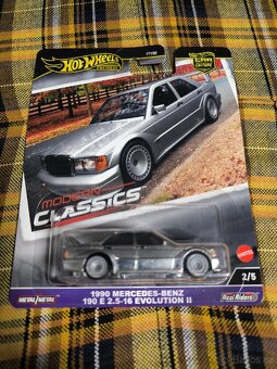 Prodám modely aut měřítek 1:43, 1:24, 1:18, hotwheels - 11
