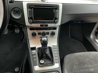 Passat B7 HighLine 2.0tdi 130kw 2014 BlueMotion - 11
