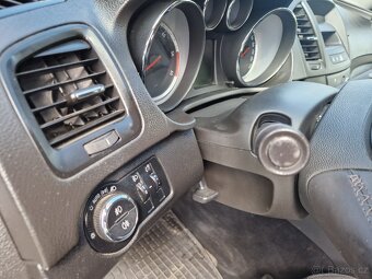 Opel Insignia 2.0 cdti 160 hp - nové ČR - serviska - 11