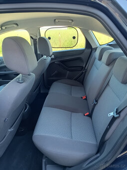 Ford Focus 1.6 74 Kw - 11