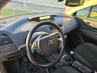 Citroën C4,1.4i, 65kw, nová STK, rok 2009,najeto 180tis km. - 11