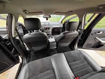 Ford Mondeo 2,5T ST - 11