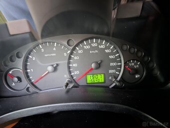 Ford Tourneo Connect 1.8 TDCI + spací nástavba - 11