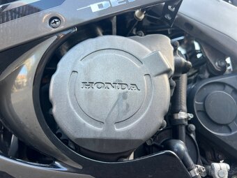 Honda cbr 900 rr fireblade - 11