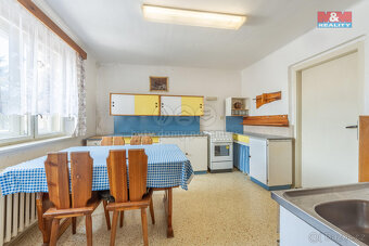 Prodej rodinného domu, 140 m², Smečno, ul. Komenského - 11