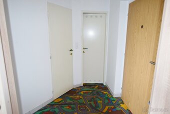 Pronájem 1+kk/L, 32 m², Záběhlice - 11