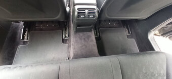 Mercedes–Benz C220 CDI (W203) - na náhradní díly - 11
