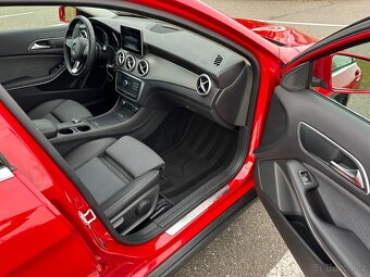 Mercedes-Benz GLA 200D 4MATIC, automat, ČR, pěkný stav - 11