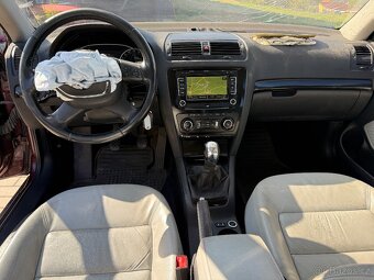 Škoda Octavia Combi 2.0 TDI 10/2010 Laurin & Klement - 11