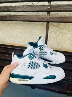 Jordan 4 - 11