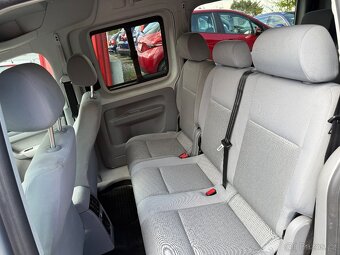 Volkswagen Caddy MAXI 1.9TDi • 77kw • 5/2008 • 7 míst •Tažné - 11