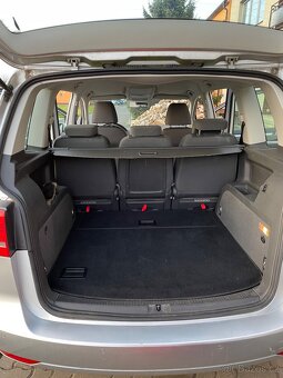 Touran 1.6TDI 77kW, 157800km, 2010 - 11