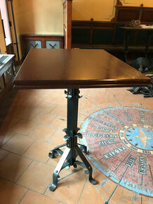 Masívní dřevěné stoly s kovanou nohou - 3 kusy - 11