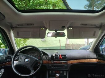 BMW e39 523i - 11