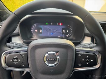 Volvo XC40 9/2025 ,  3690km ,  B3 AUT PLUS BLACK EDITION - 11