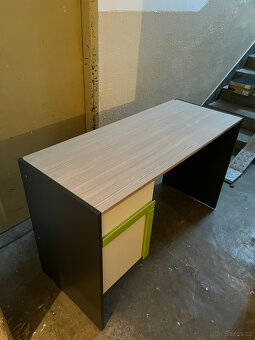 Dětský psací stůl 50 x 125, zelený/fialový 100,-Kč / ks - 11