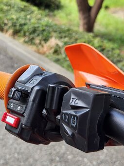 KTM 690 Enduro R 32kw 2021 záruka - 11