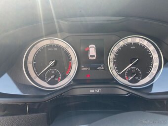 Škoda Superb 2.0 TDI L&K 4x4 140kW - 11