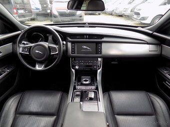 Jaguar XF 20D 132 KW KŮŽE PANORAMA - 11