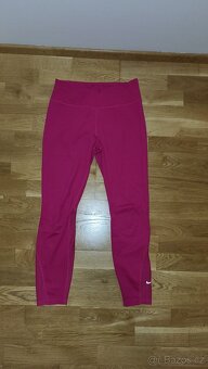 Dámská sportovní trička, kalhoty, legíny, bunda - 11