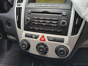 KIA CEED 2008 HB DOHC - DILY z havar. AUTA - 11