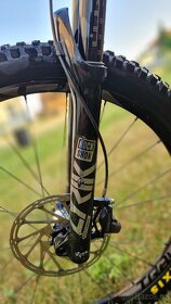Specialized Enduro Elite 27,5 Carbon Pink vel. L - 11