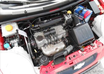 Chevrolet Spark 1,0 i 49 kW KLIMA Serviska benzín - 11