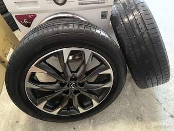 ALU kola Mazda CX-5 5x114,3 r19 Originál, pneu 5mm - 11