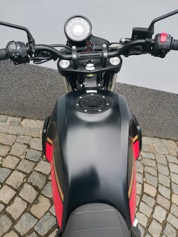 Royal Enfield Himalayan Scram 411 - 11