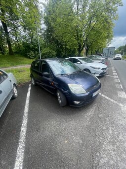 Ford Fiesta 1,4 benzín - 11