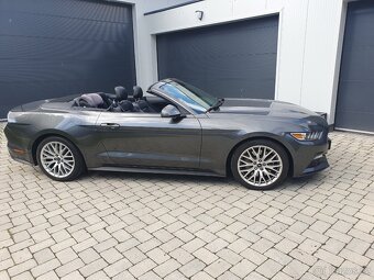 Ford Mustang Cabrio, 2.3 EcoBoost, 233 kW, jen 16.000 km - 11