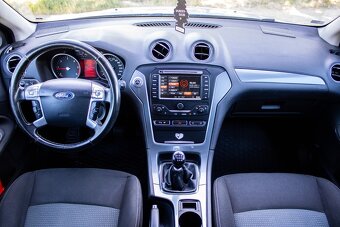 Ford Mondeo - 11
