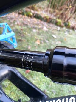 Yt industries capra - 11