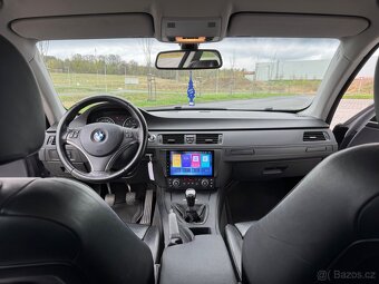 BMW E92 335i Manuál - 11