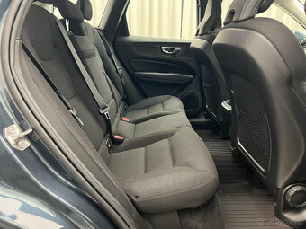 XC60 B4 AWD MOMENTUM AUT CZ - 11