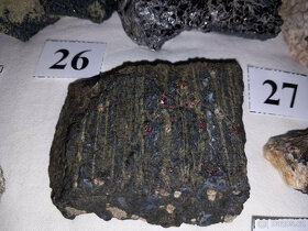 S87 Sbírka 49 ks minerálů - 11