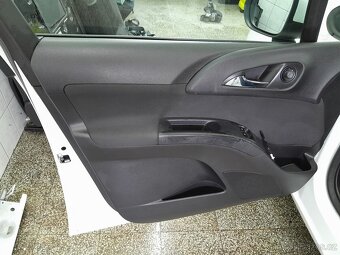 Opel Meriva 1,4i16V 120 - 11