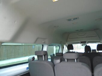 Ford Transit Custom 2.2 TDCi 9 míst BUS 92kW L2H2 - 11